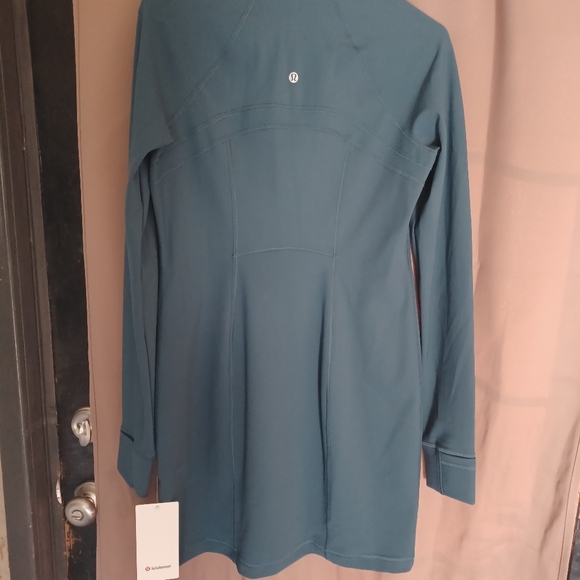 Lululemon define dress M - Picture 3 of 4